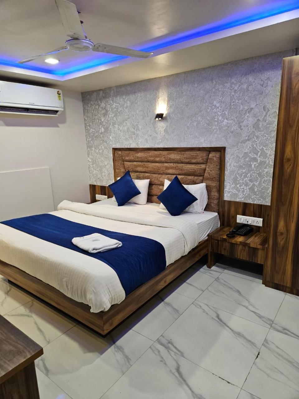 Hotel Ozone,Ahmedabad Exterior foto